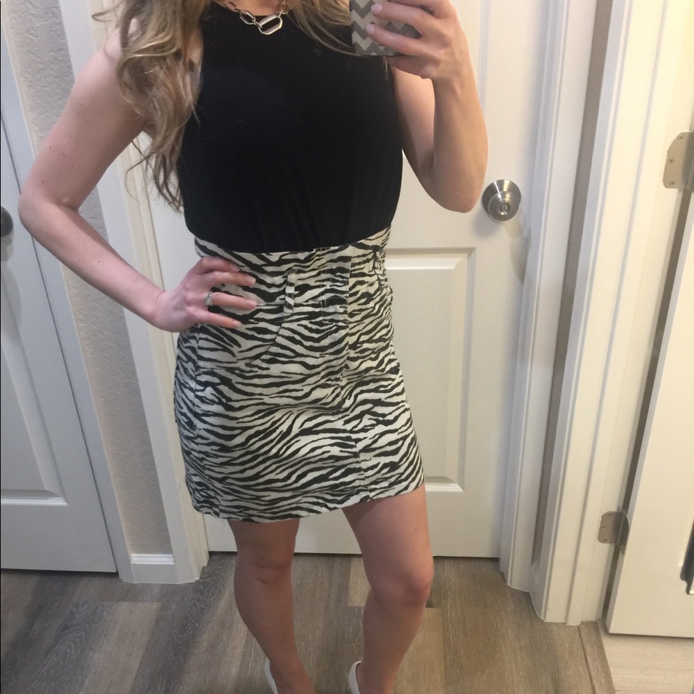 Zara Zebra Jean Skirt Size XS